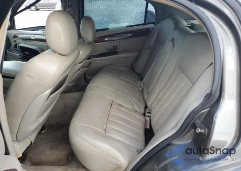 2003 Lincoln Town Car Signature from USA, damaged, VIN 1LNHM82W73Y680066